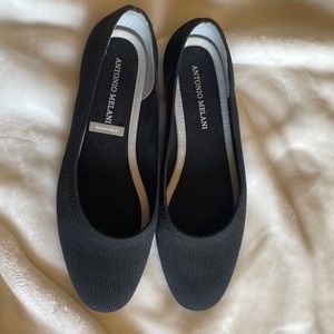 Black Antonio Melani flats